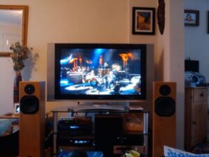 Got my Rega Jura speakers working and tested ready for the new living room. Have been in storage since Beni poked the tweeters in a few years ago.