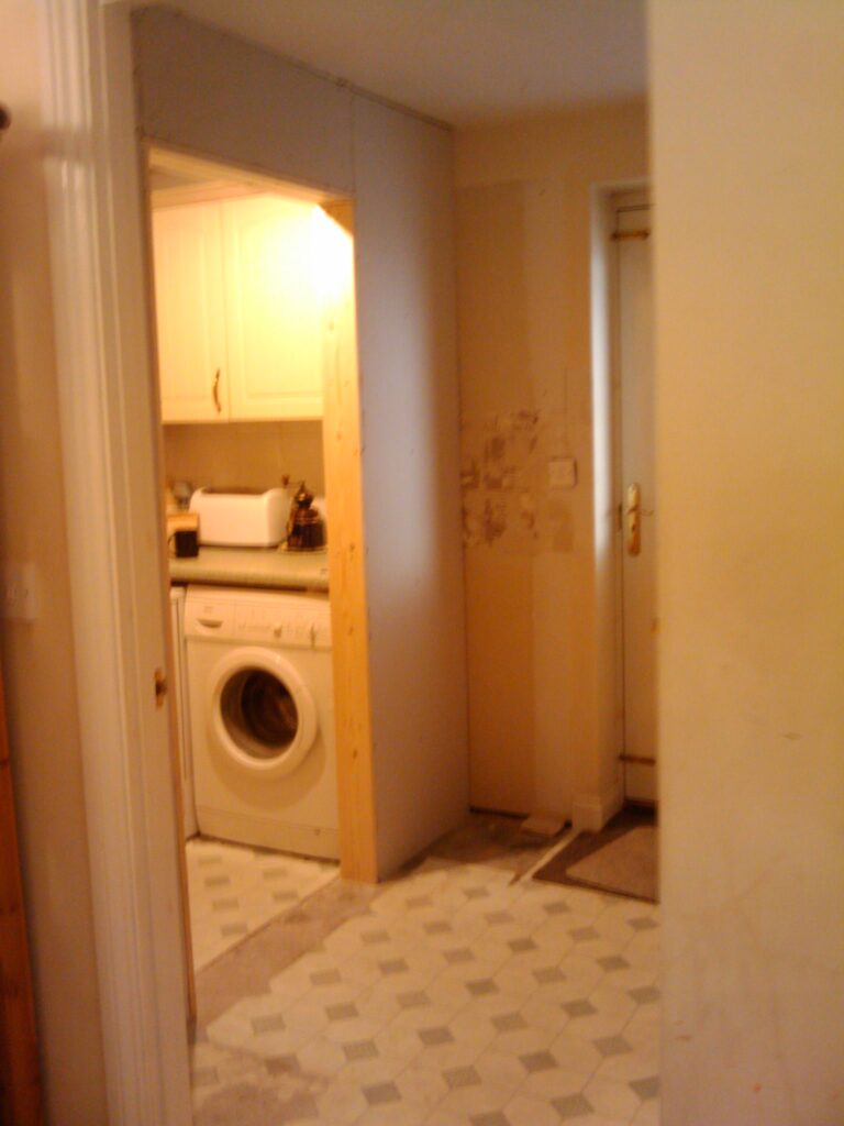 The new hallway and utility