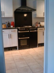 Kitchen / range cooker