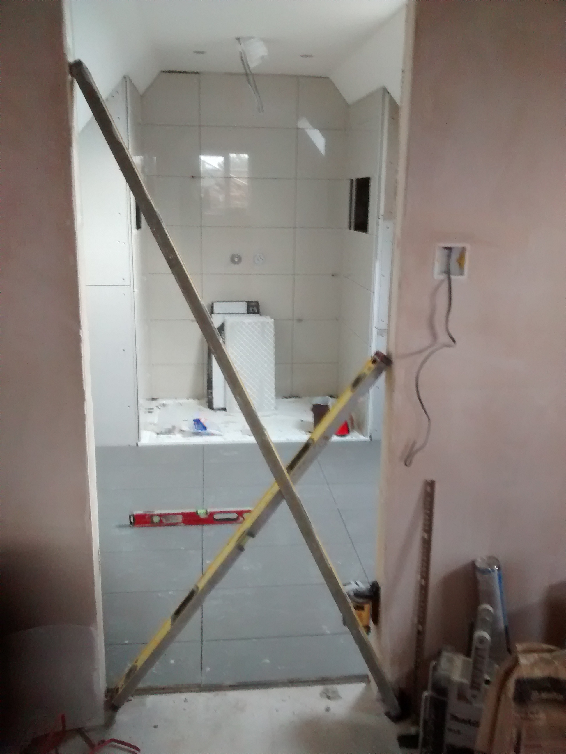 ensuite tiled